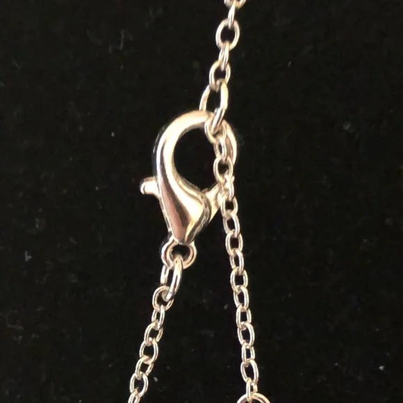 - Silver and Turquoise Heart Pendant Necklace - Picture 4 of 7